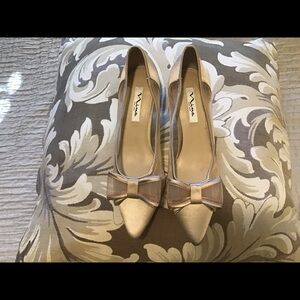 Nina satin, mesh kitten heel shoes, Super stylish and comfortable!  Wore once.